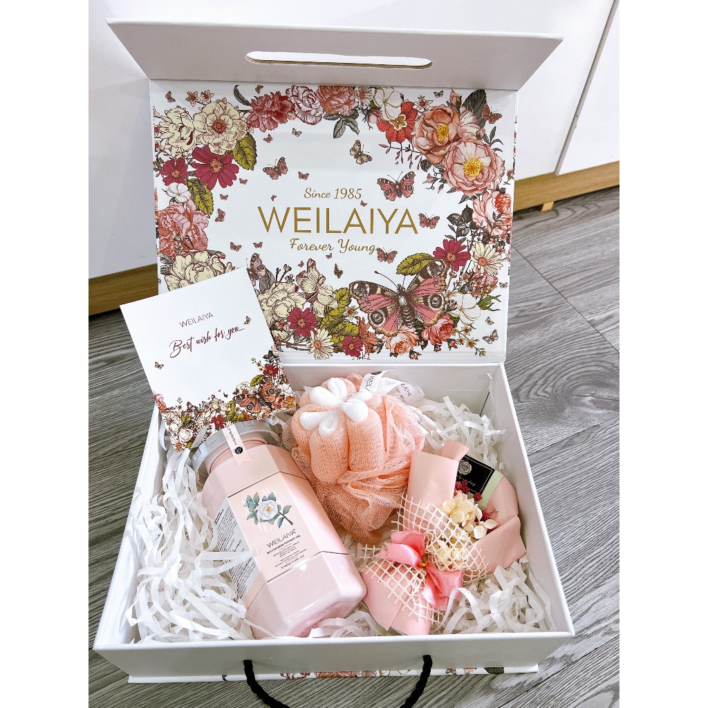Set quà tặng Sữa tắm nước hoa và Kem Body trắng da Weilaiya kèm thiệp.