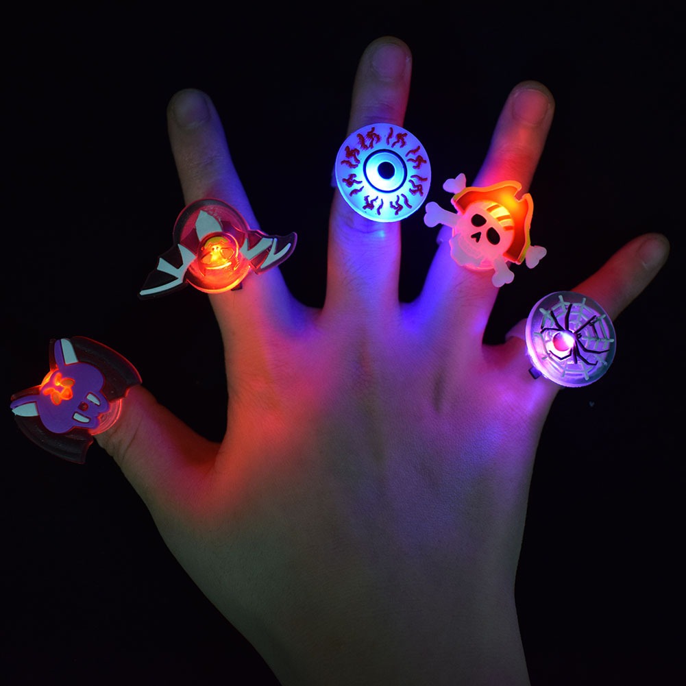 Nhẫn phát sáng Halloween