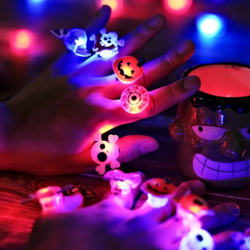 Nhẫn phát sáng Halloween