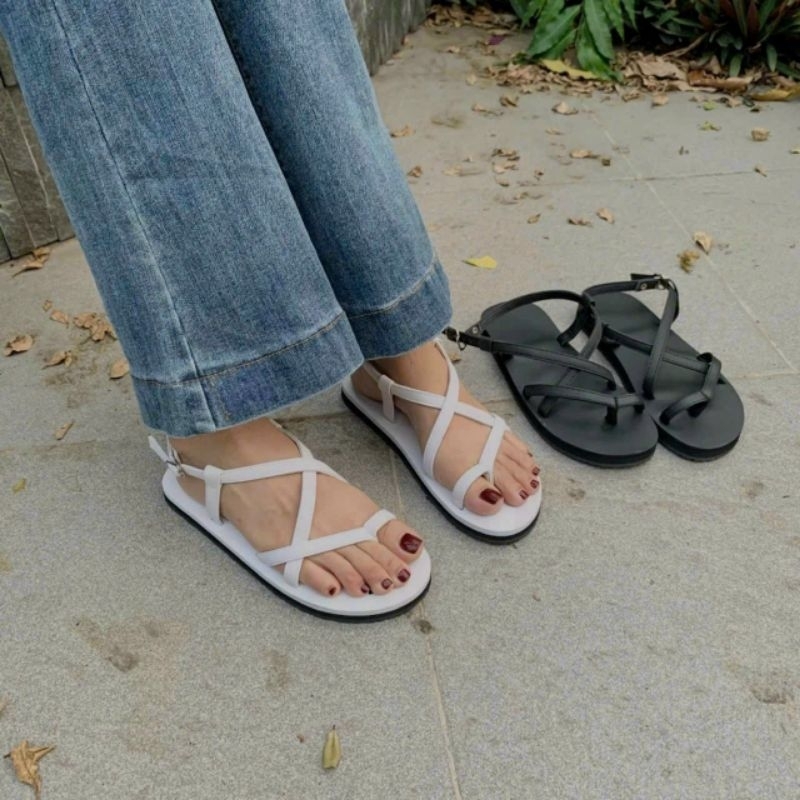 sandal học sinh. nữ đủ size . đủ màu có bigsize