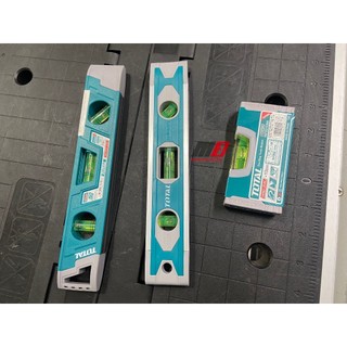 Thước thủy mini có nam châm hút total -