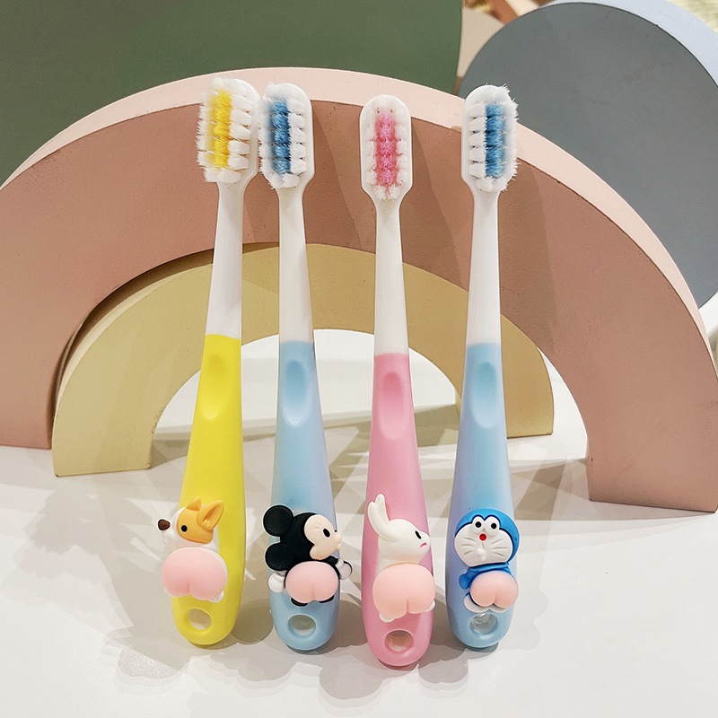 Bàn Chải Đánh Răng Cho Bé Công Chúa Gấu Dâu Kitty