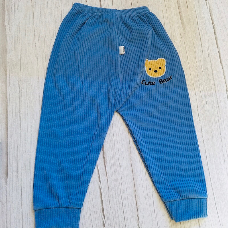 Quần dài chục chất tăm gân hình gấu thu đông cho bé trai và bé gái