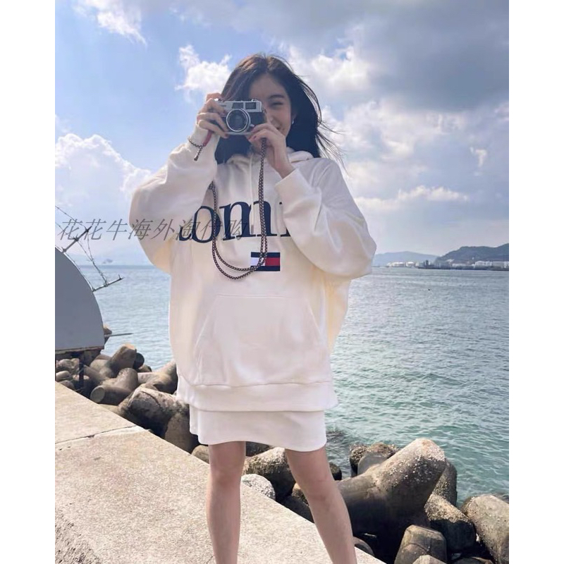Hoodies Tommy trắng thêy logo