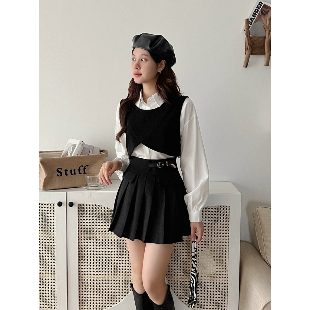 Áo sơ mi trắng dáng rộng kèm áo gile vạt chéo ulzzang Set 2 Món Áo và Gile Thời Trang Hàn Quốc