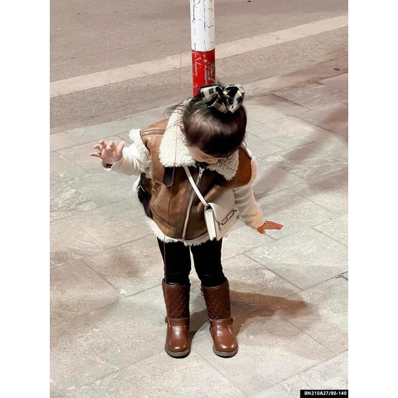 Áo khoác gile da lộn lót lông cừu thời trang xu hướng sẵn ship