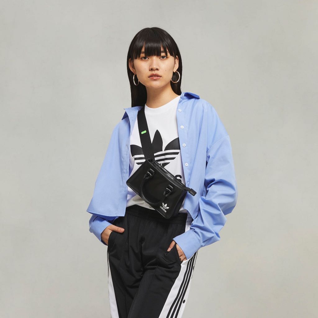 TÚI CẦM TAY NỮ AIRLINER MINI ADIDAS ORIGINALS X KSENIASCHNAIDER