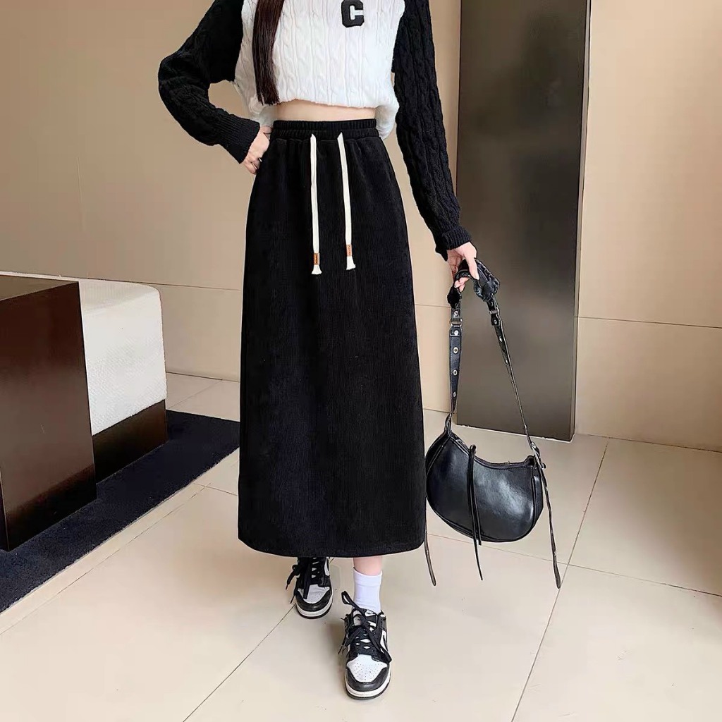 Chân váy dài nhung tăm xẻ sau kèm dây nhẹ nhàng Ulzzang Quảng Châu nhiều màu
