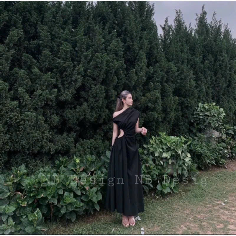 Đầm maxi trễ vai khoét eo