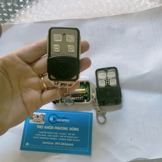 Tay khiển cửa cuốn gạt mã 433( hướng dẫn cách làm cho khách)
