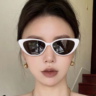 Kính thời trang đi biển rẻ đẹp cao cấp sang chảnh