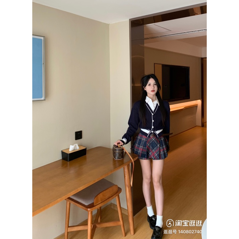 ÁO KHOÁC LEN CADIGAN PHỐI SƠ MI FROM BASIC HÀNG QC MS17299