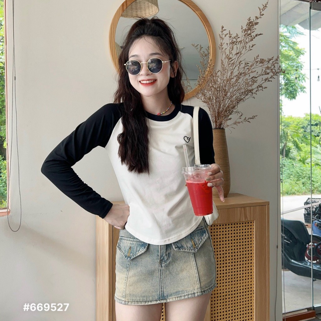 Áo thun tay dài thêu trái tim 669527