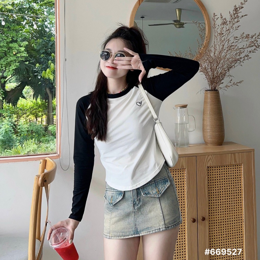 Áo thun tay dài thêu trái tim 669527