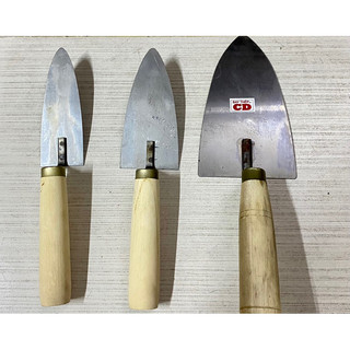 Bay thợ hồ, Bay xây dựng, Bay thép cán gỗ nhiều kích cỡ