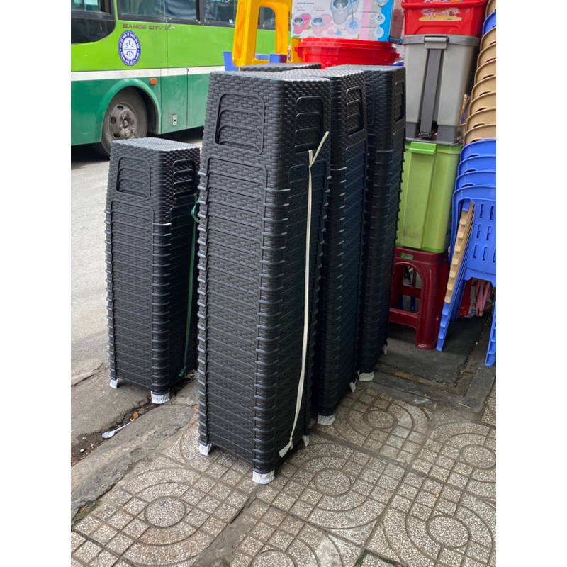 Ghế lùn đan mây