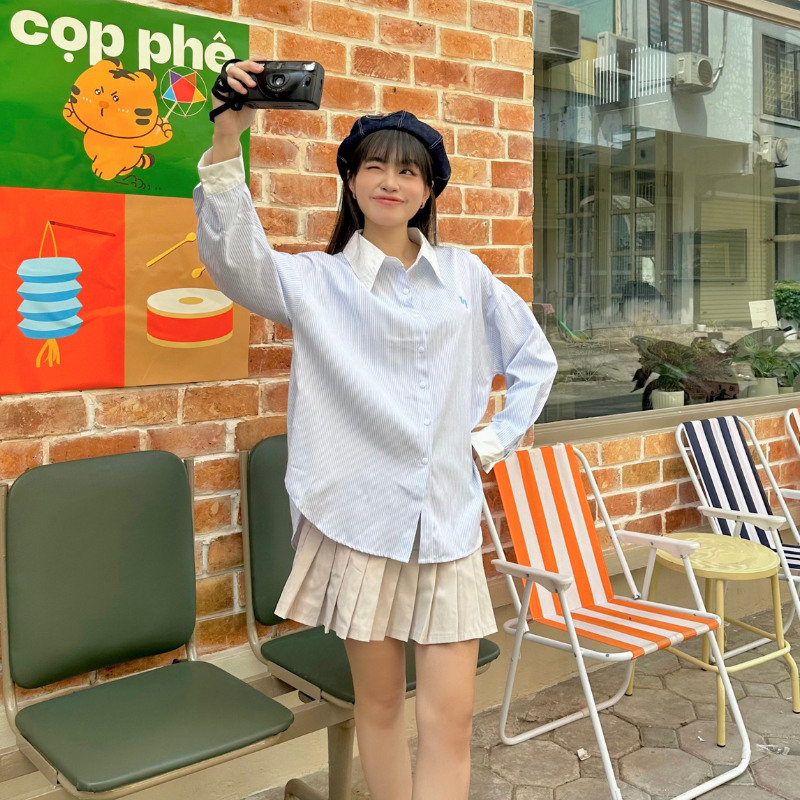 Sơ mi kẻ chữ Kry freesize chất đũi mềm 100% cotton SM2