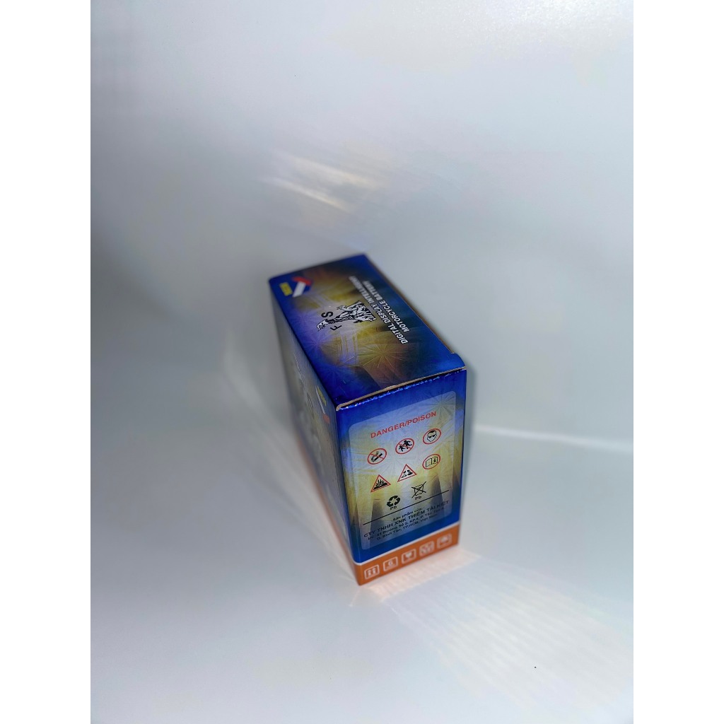 Ắc quy khô xe máy FS TLT 6AH/12V dùng cho xe wave,dream và các dòng xe tay ga bảo hành 12 tháng