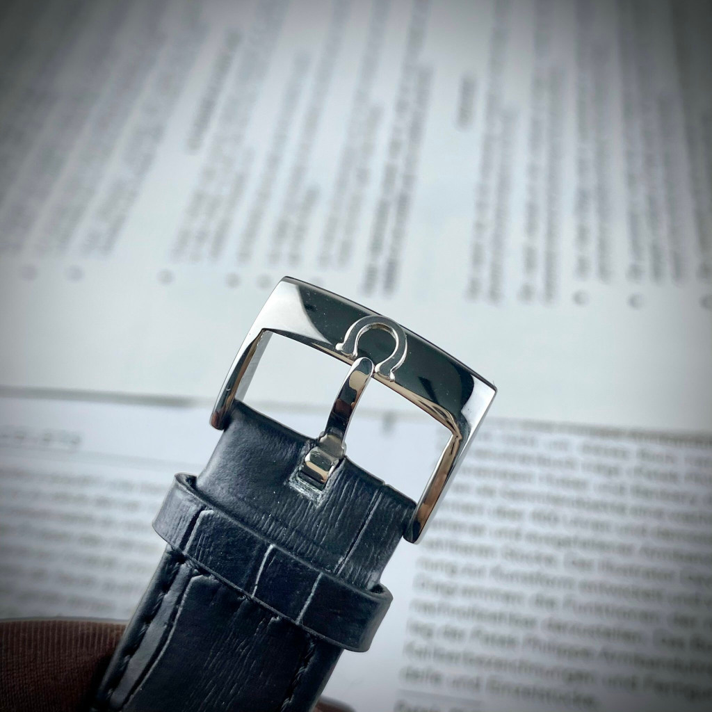 Đồng hồ Nam OMg tròn dây da thuyền buồm mặt trắng vỏ trắng máy nhật dòng cơ Automatic size 40mm