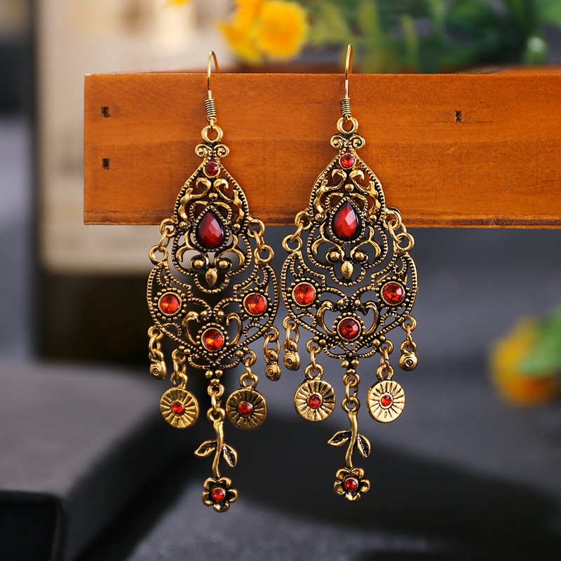 Bông tai hoạ tiết dáng tròn phong cách boho, retro