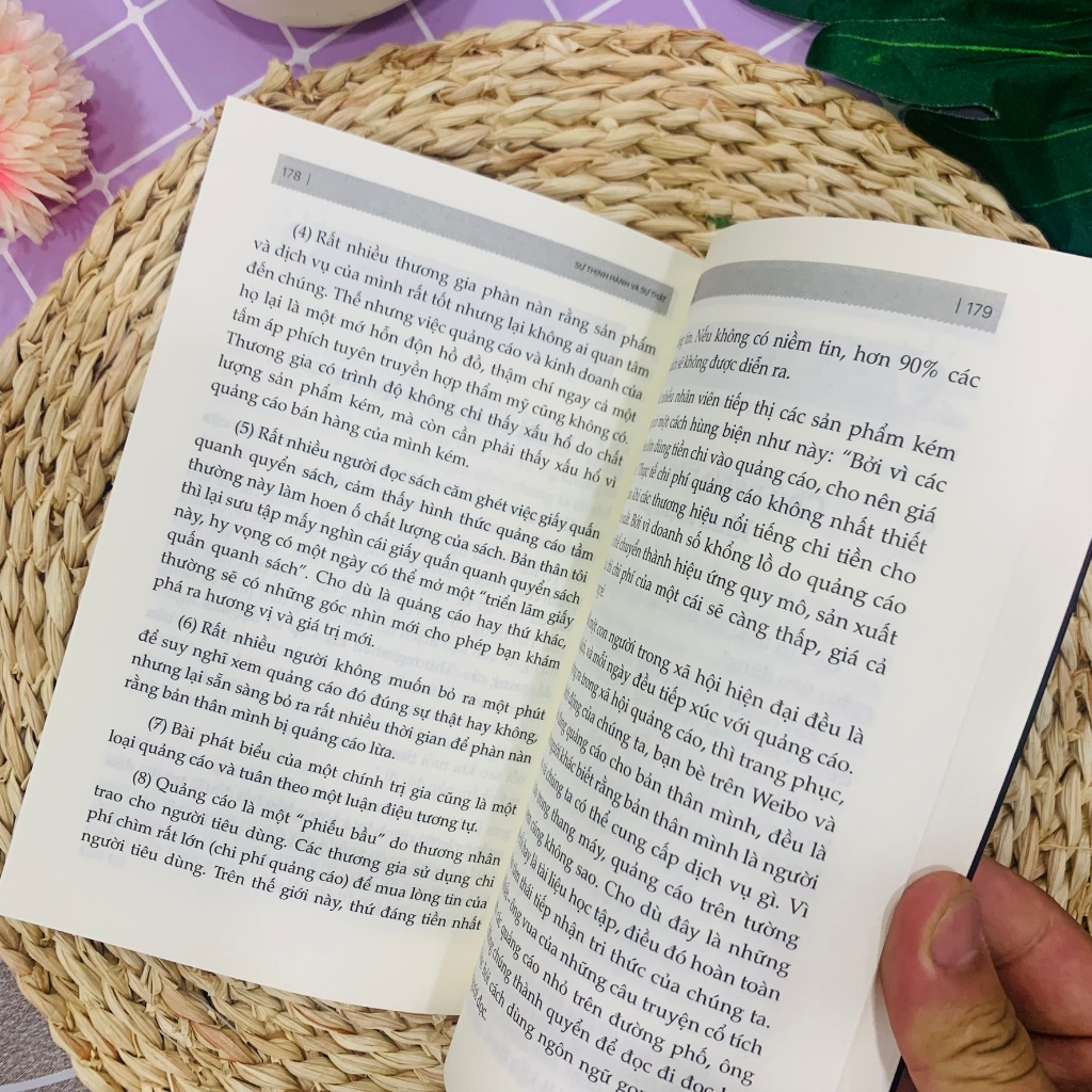 Sách Tư Duy Kinh Tế: 50 Bài Giảng Để Hiểu Quy Luật Làm Giàu - Kinh Tế Kinh Doanh Bizbooks