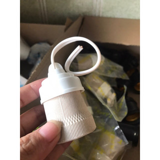 Đui sứ chịu nhiệt loại có dây