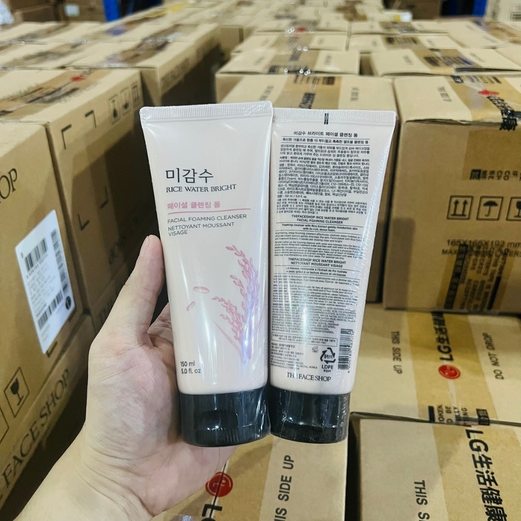 Sữa Rửa Mặt Dưỡng Sáng Da Chiết Xuất Từ Gạo The Face Shop Rice Water Bright Facial Foaming Cleanser