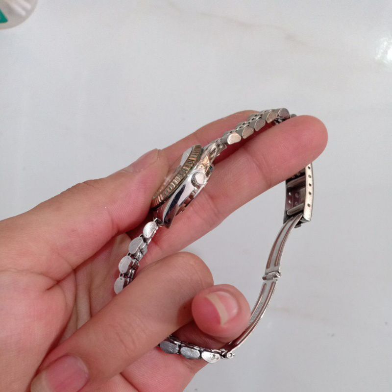 Đồng hồ si nhật nữ hiệu ROYAL LONDON màu bạc fom R.L 1 cửa lịch