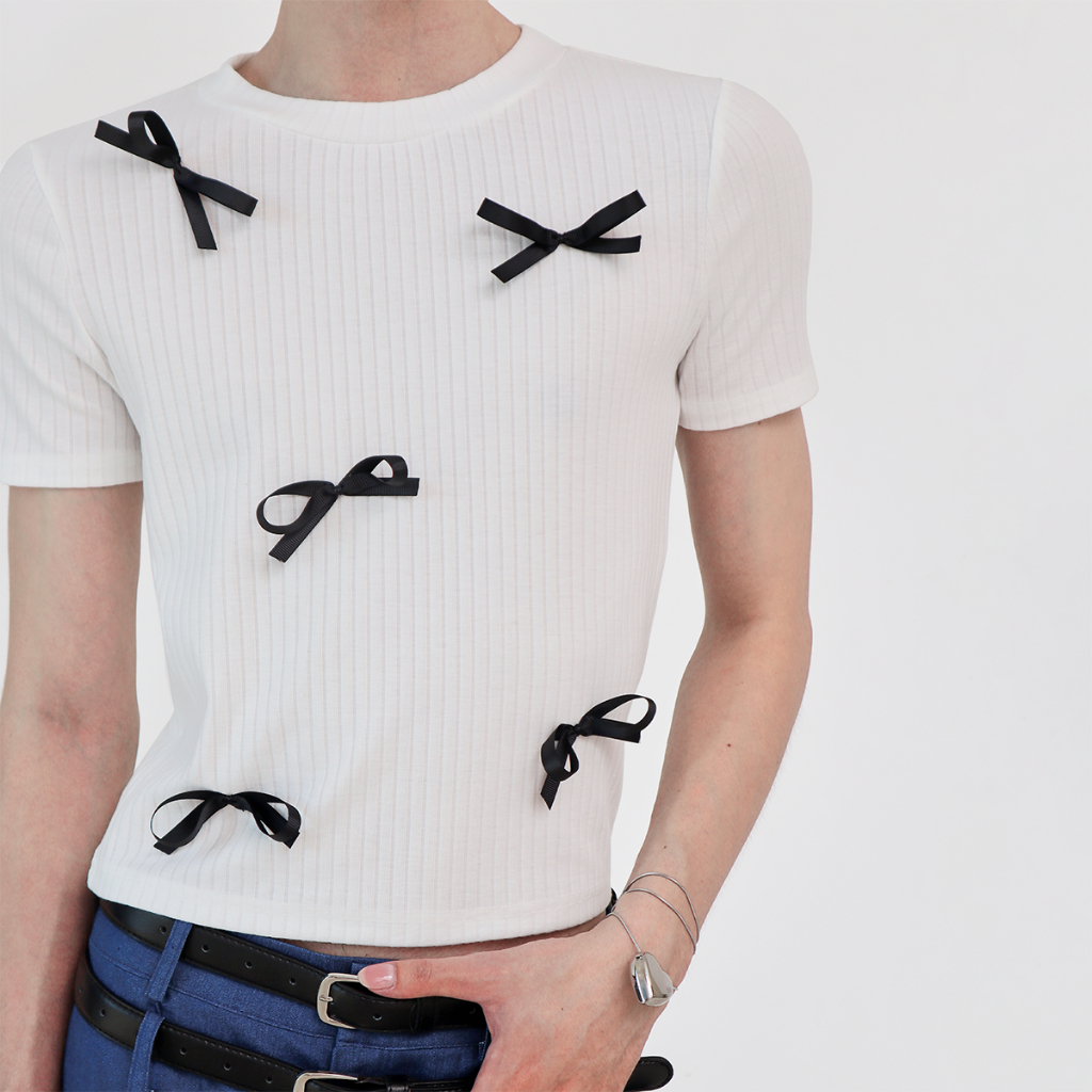 BETTONY Poupée Ribbed Tee - Áo baby tee đính nơ