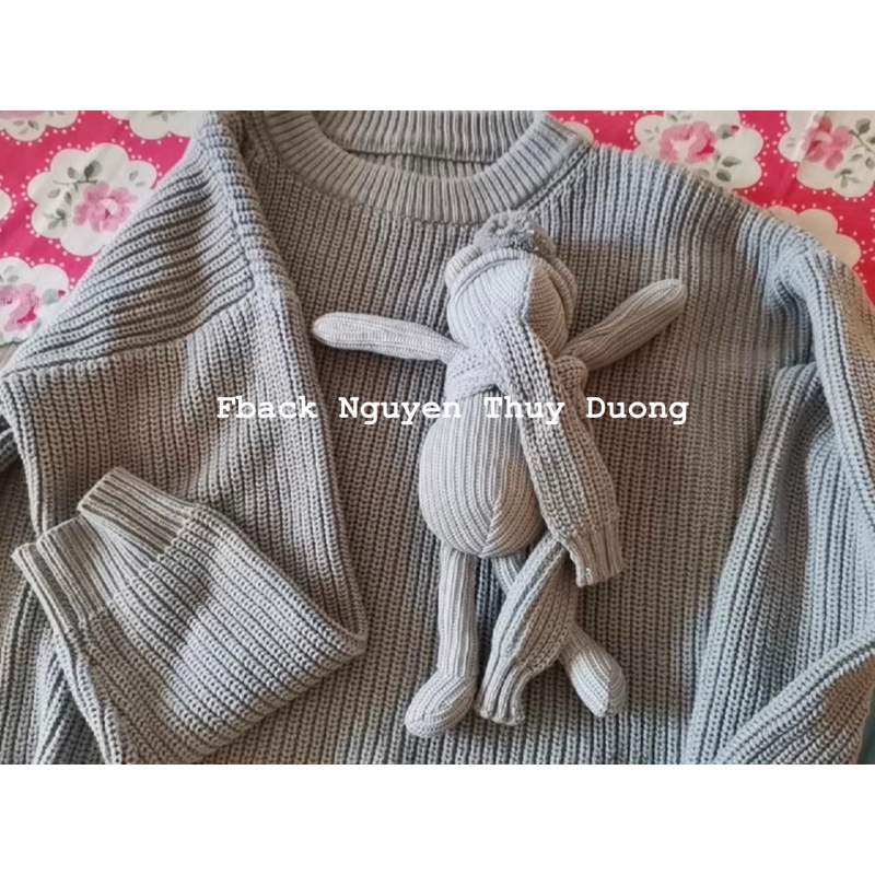 Áo len 13demarzo kèm gấu to / Màu xám - đen hàng order kèm ảnh thật