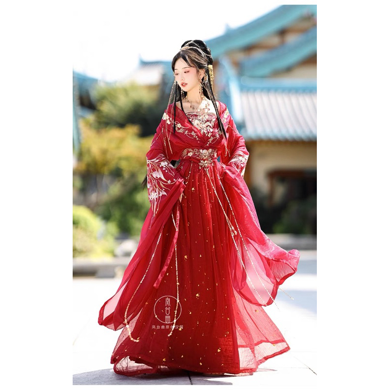 Hán phục cổ trang đỏ thêu