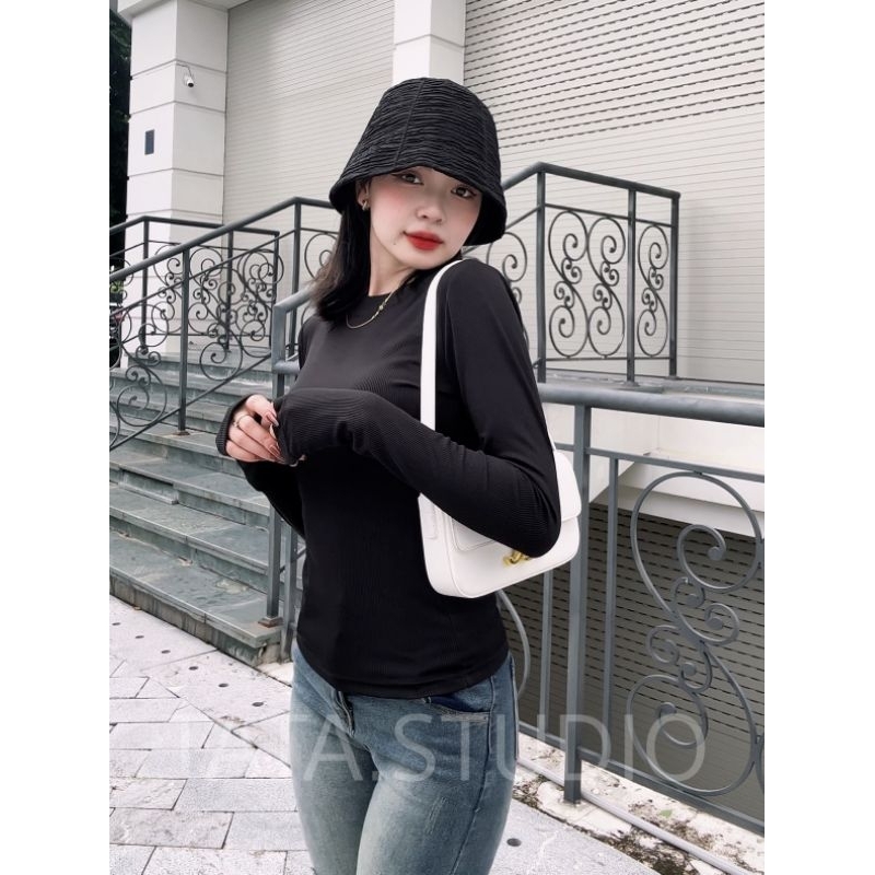 Áo Thun Gân Dài Xỏ Ngón