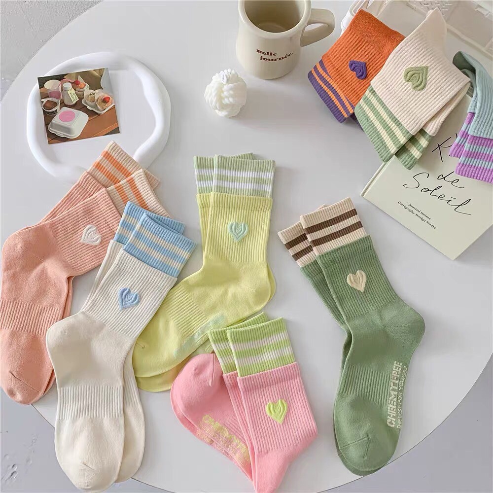 Vớ tất Ullzang cổ cao màu pastel sọc hình tim phối 2 cổ J101