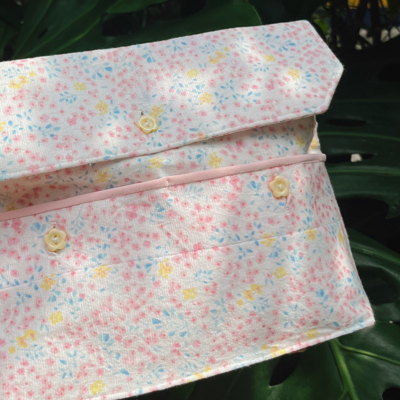 Túi đeo chéo hoa nhí Naomi Mini Bag