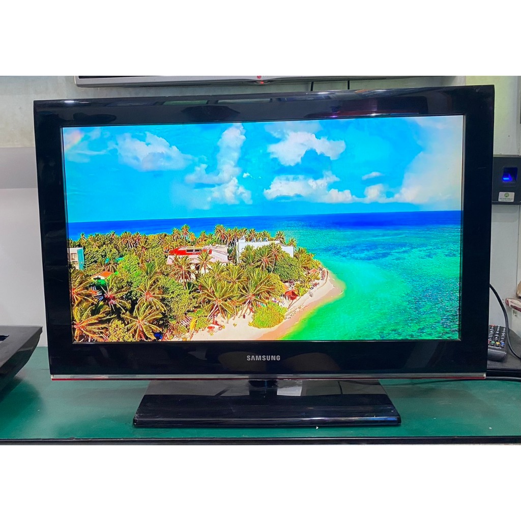 Tivi Samsung 32 inch siêu bền đầy đủ HDMI VGA