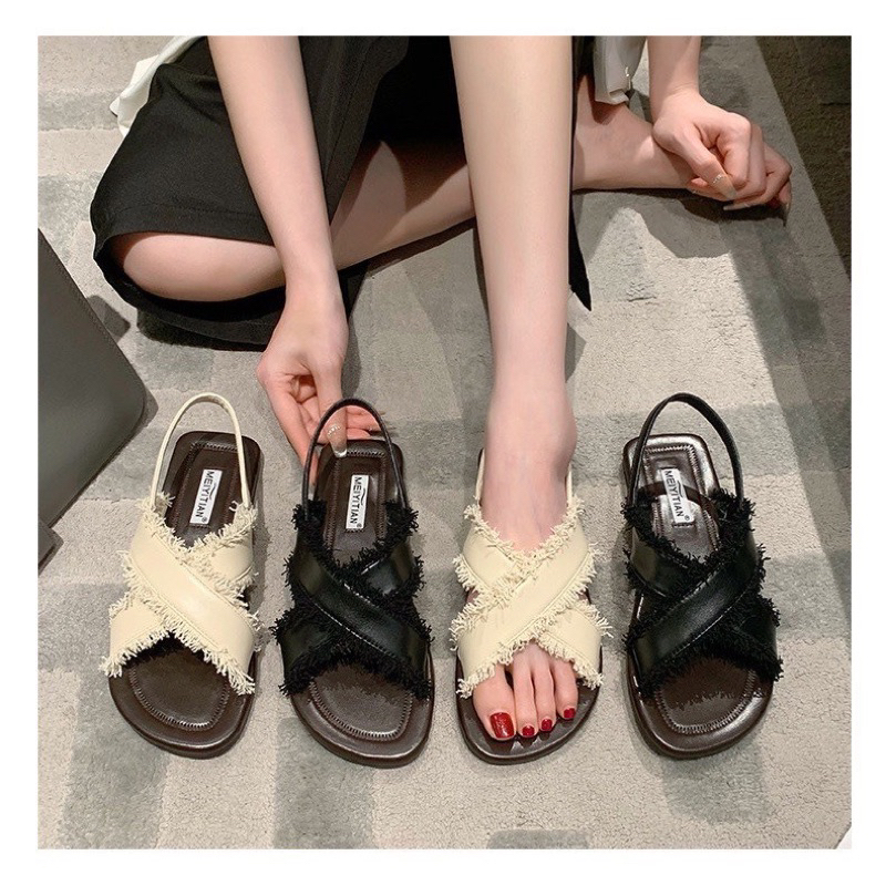 Sandal nữ quai chéo kết hợp da và tua rua siêu xinh
