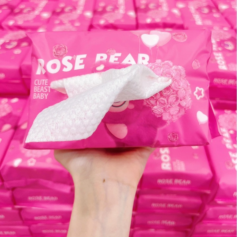 Khăn giấy gấu dâu Lotso chất liệu cotton dày dùng lau mặt, tẩy trang đa năng du lịch