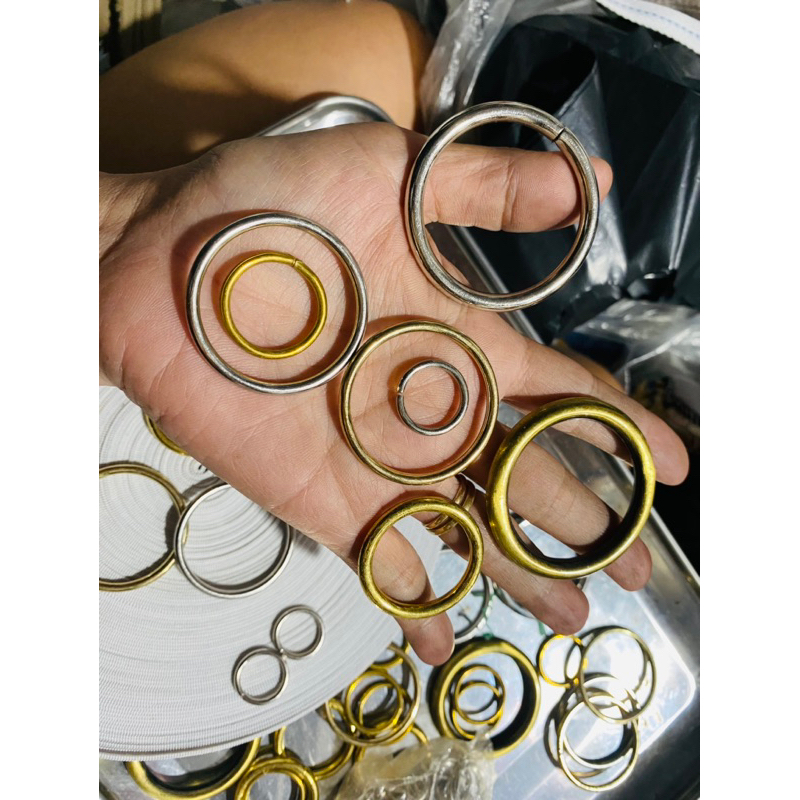 Khoen tròn inox từ 2,5 cm -6 cm giá 22k/ 10 cái