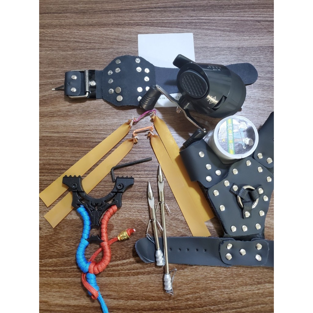 Q01 NÁ TRÂU ĐEN KÈM MÁY THU CƯỚC BAO TAY BẢO VỆ TAY PHẢI