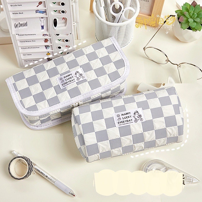 Túi đựng bút, đựng mĩ phẩm Happy Lucky kẻ caro - OPTUSBAG