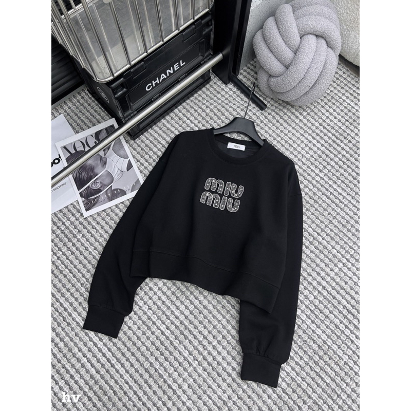 Áo nỉ miumiu đính đá