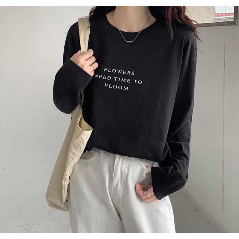 Áo dài tay unisex in chữ đơn giản