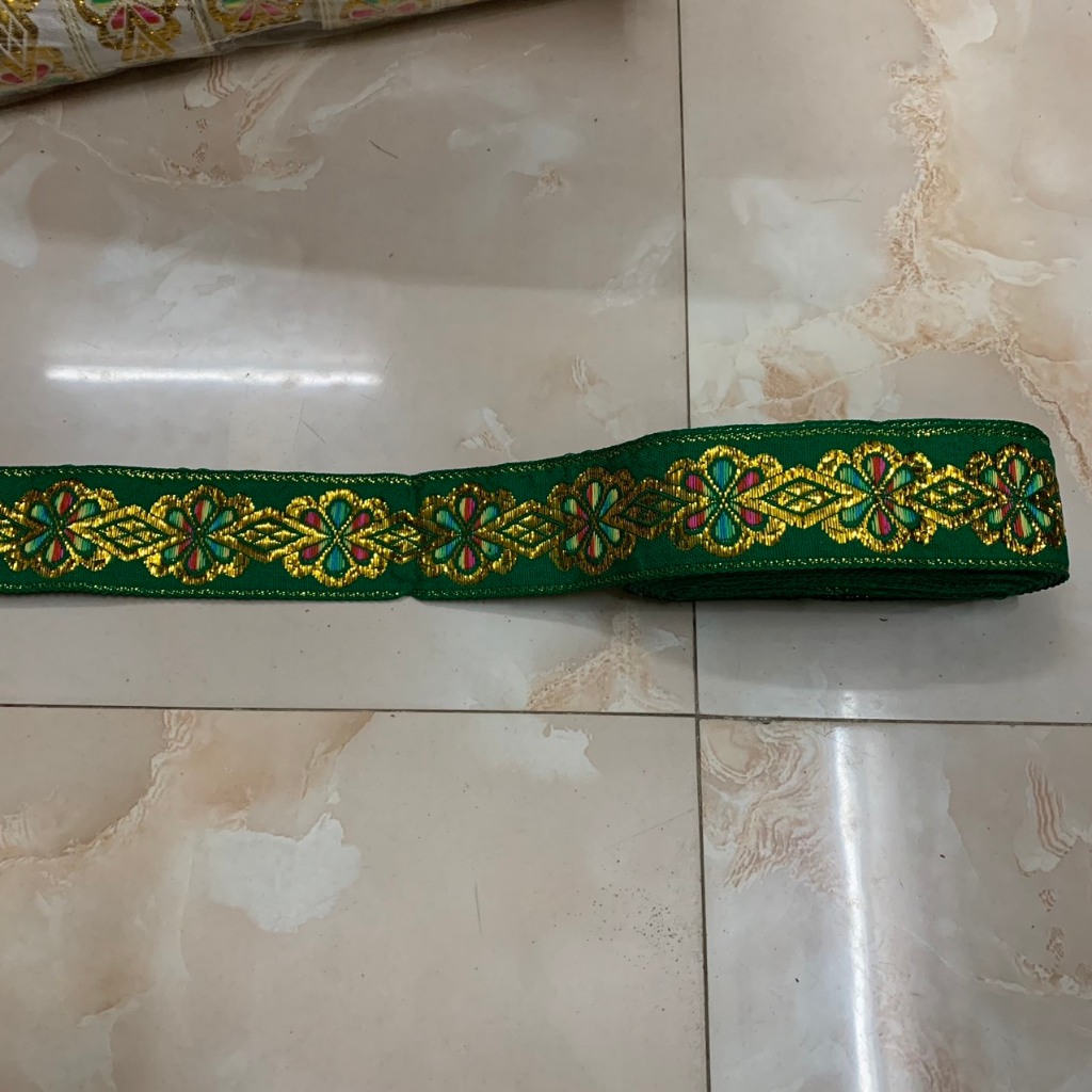 Ren vải thêu kim tuyến cuộn 7m