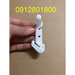Ngàm cửa, ngoàm cửa, lẫy cánh cửa tủ lạnh SANYO, AQUA mới chính hãng