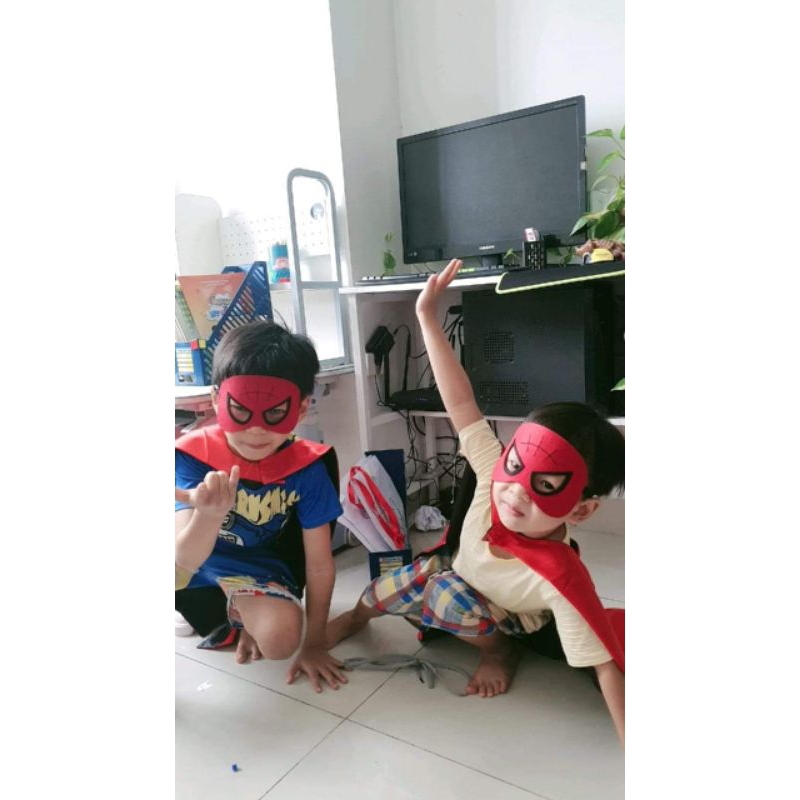 Áo Choàng Siêu Nhân Người Nhện Kèm Mặt Nạ các bé rất thích