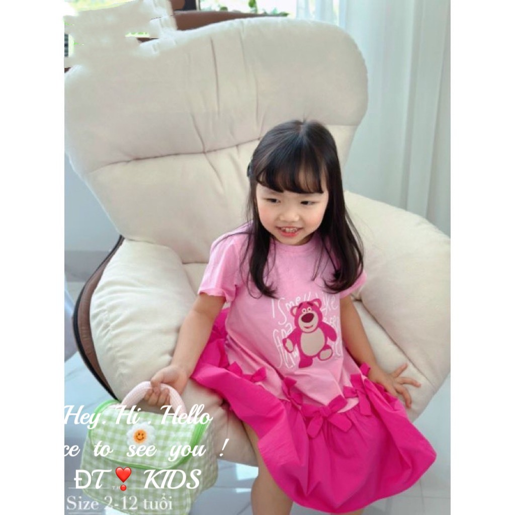 Váy gấu dâu lotso chạy viền bèo mẫu mới tháng 7
