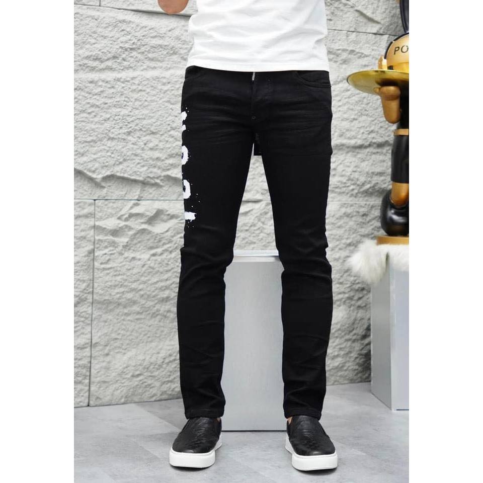 Quần jean bò nam Dsq2 đen trơn in sơn chữ ICON trắng dọc viền đùi 4 cúc boy phố đơn giản