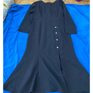 Đầm thiết kế body phối đuôi cá màu đen size L