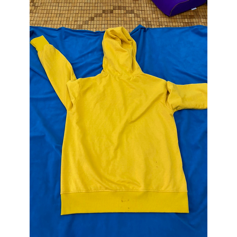 Thanh lý áo khoác chống nắng màu vàng size Xl