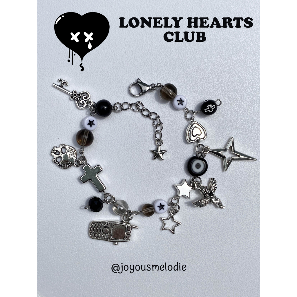JOMÉ LONELY HEARTS CLUB BRACELET DARK VER. _Vòng tay handmade bằng thép không gỉ phong cách grunge, y2k